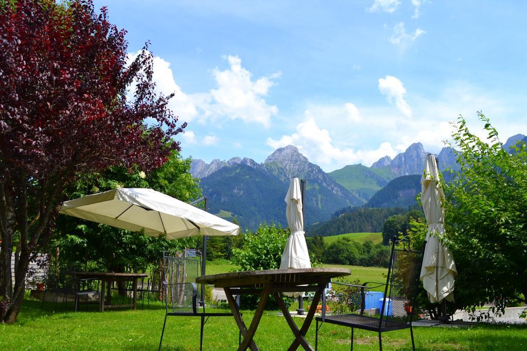 B&B Rosaly Chateau-d'Oex Dış mekan fotoğraf